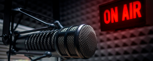 Radio UNIACC vuelve al aire: el renacimiento de una comunidad sonora